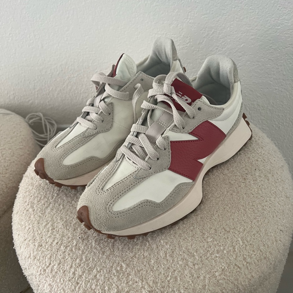 New Balance Women's 327 Sneakers